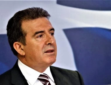 Μ.Χρυσοχοΐδης: Βγάζει 192 αστυνομικούς στους δρόμους & 15 που είχαν αποσπασθεί στο γραφείο της Παπακώστα